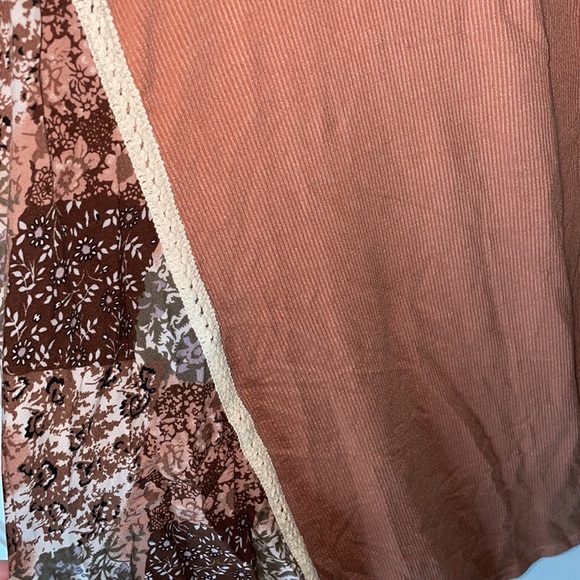 Mini dress with bow in the back - Picture 2 of 4